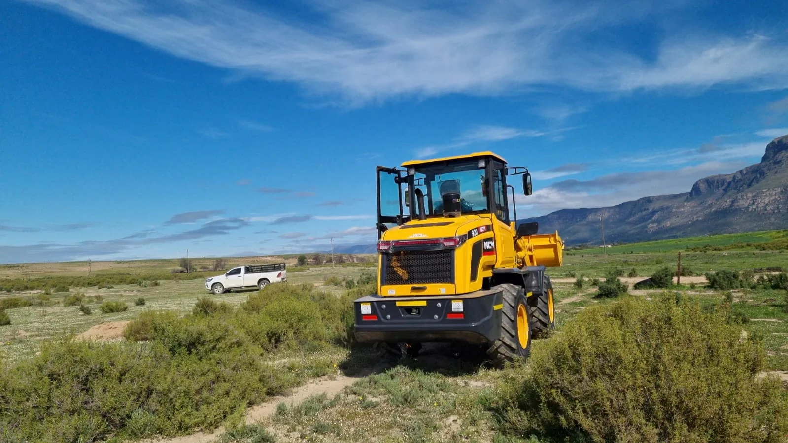 MCM 920 Front End Loader - MCM - 920 - New