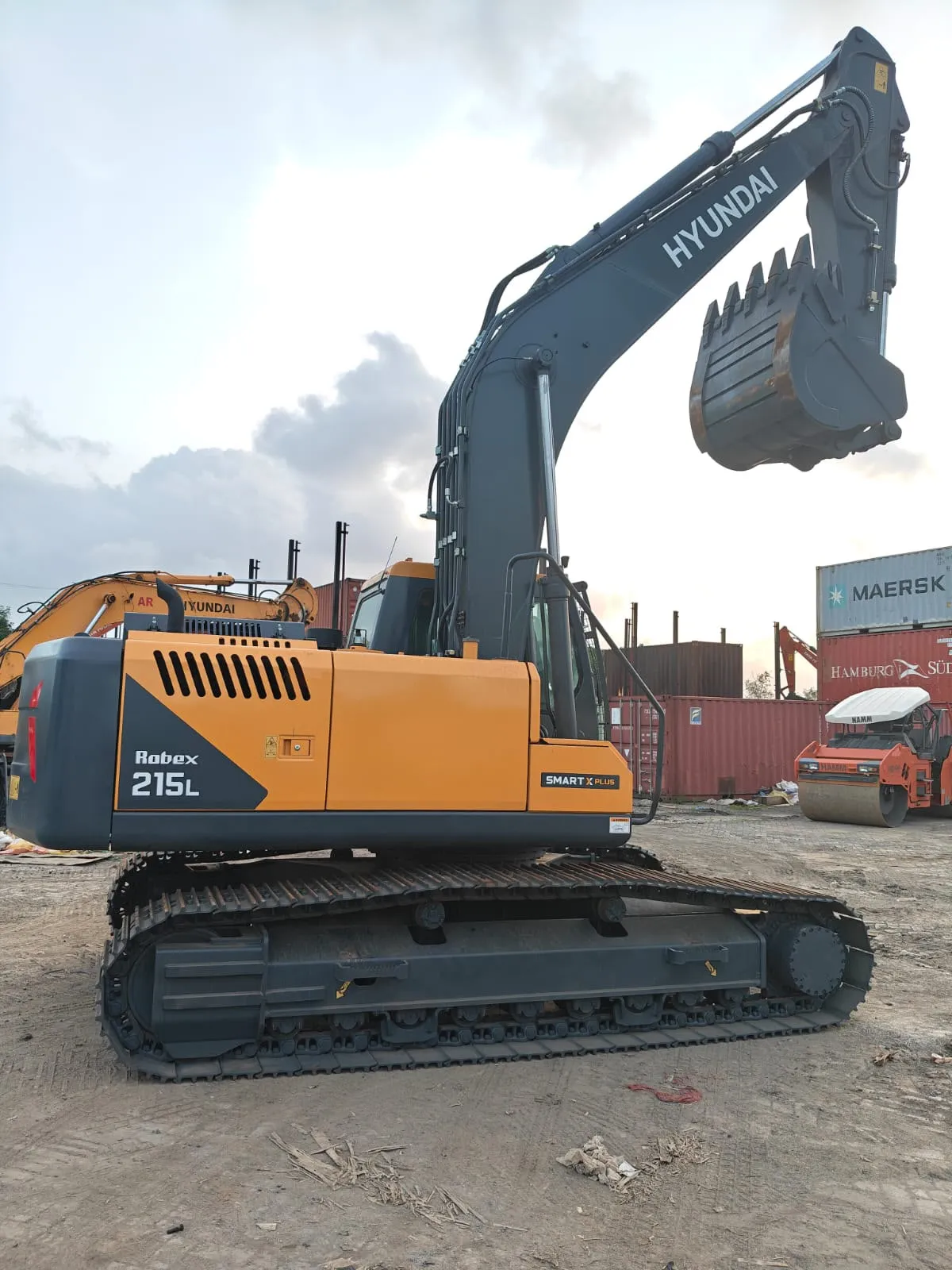 JCB 215LC