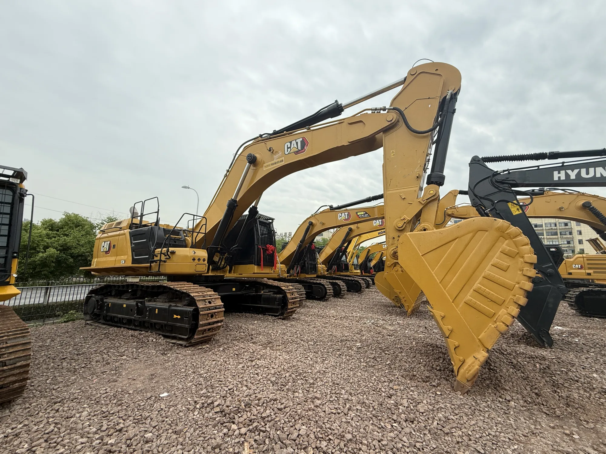 2022 CAT 374 Excavator - 1,540 Hours - Caterpillar - 374 - Used