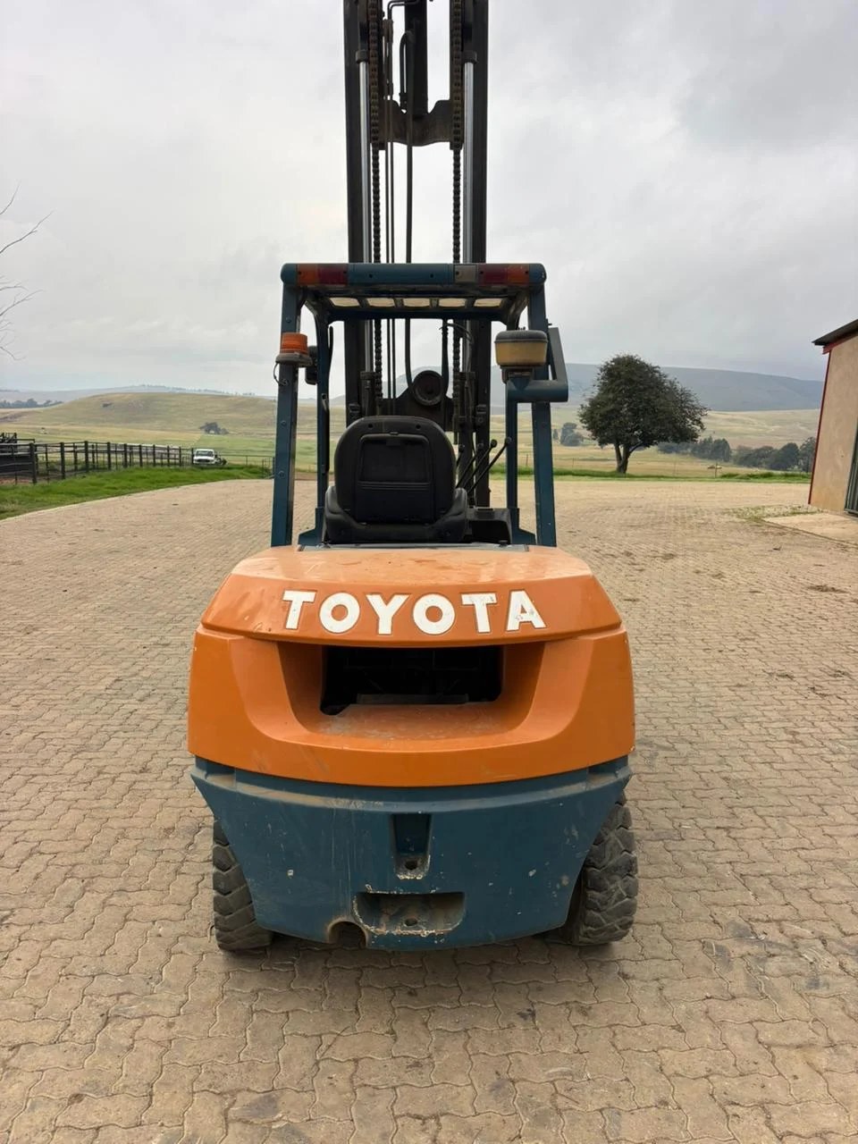 Forklift 2